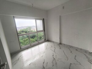 Room in 2 BHK Apartment at VKG Amazon, Andheri East – for Rent