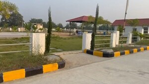   Plot at Isnapur – for Sale
