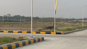  Plot For Sale in Isnapur