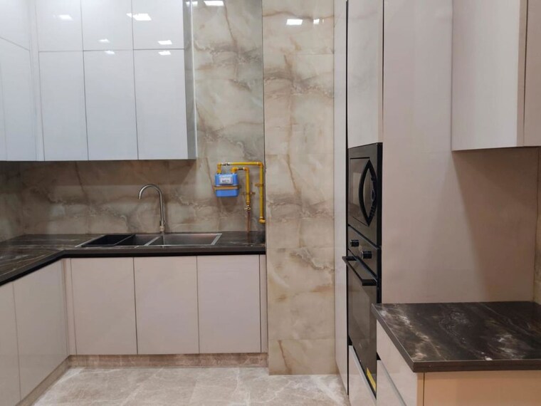 Bathroom, greater kailash i 3 Bedroom 1900 Sq.Ft. Builder Floor In Greater Kailash I Delhi 10630444