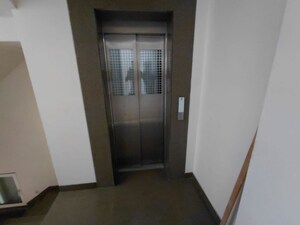 Room in 3 BHK Builder Floor at Greater Kailash I – for Rent