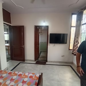 1 BHK Builder Floor For Rent in Kalkaji