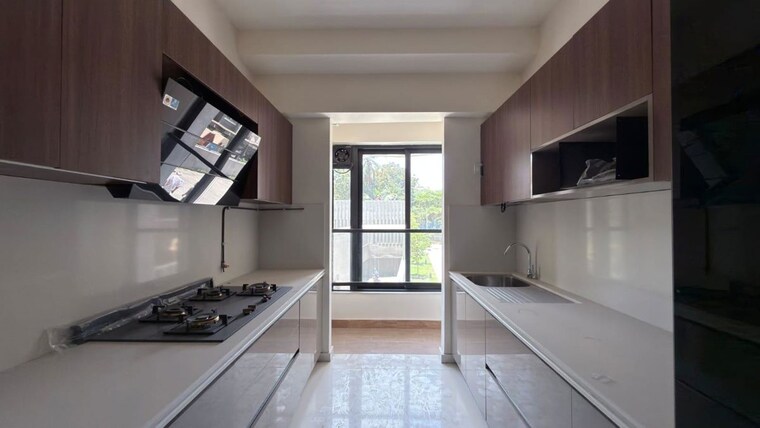 Kitchen, kalpataru-magnus 2 Bedroom 970 Sq.Ft. Apartment In Bandra East Mumbai 10630511