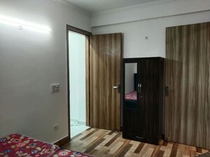Room in 1 BHK Apartment at Saket – for Rent