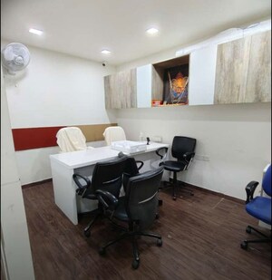  Office Space For Rent in Kantatoli