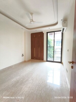 Room in 3 BHK Builder Floor at Greater Kailash I – for Rent