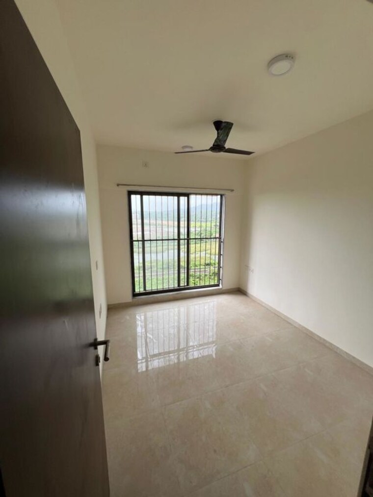 Room, mumbai central suburbs 1 Bedroom 410 Sq.Ft. Apartment In Mumbai Central Suburbs Mumbai 10630552