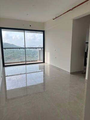 Room in 3 BHK Apartment at Dhamji Shamji Mahavir Spring Tulip Phase 1, Pokhran Road No Two – for Rent