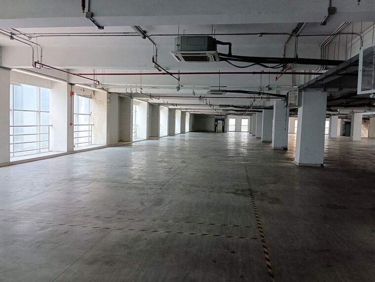  Parking, sector 5 Commercial Office Space 1800 Sq.Mt. In Sector 5 Noida 10630579