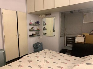 Team Area in 2 BHK Apartment at Prabhadevi – for Sale