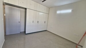 Room in 2.5 BHK Apartment at Mantri Webcity, Hennur Road – for Rent