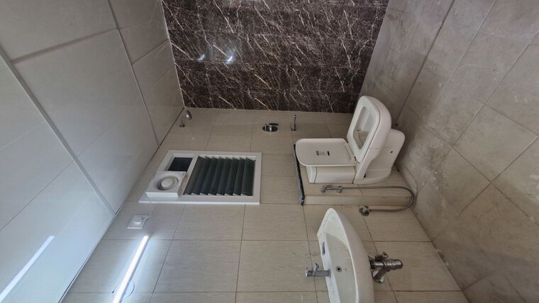 Bathroom, mantri-webcity 2.5 Bedroom 1300 Sq.Ft. Apartment In Hennur Road Bangalore 10630610