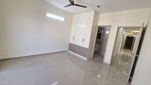 Room in 2.5 BHK Apartment at Mantri Webcity, Hennur Road – for Rent
