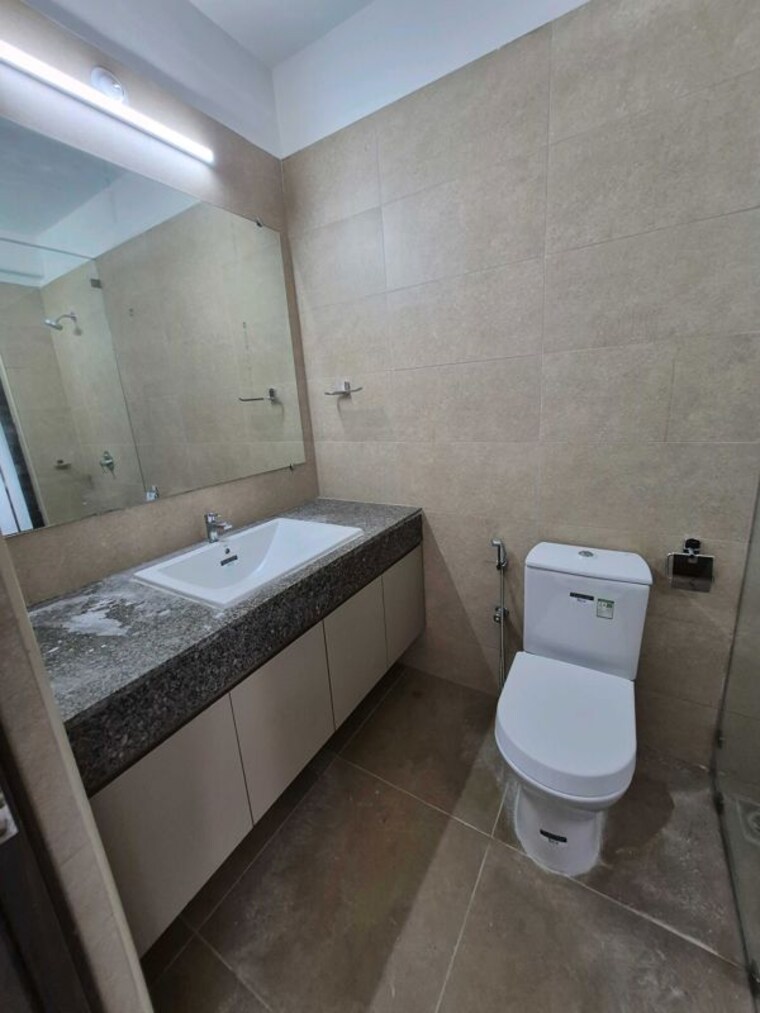 Bathroom, bandra kurla complex 4 Bedroom 1670 Sq.Ft. Apartment In Bandra Kurla Complex Mumbai 10630621