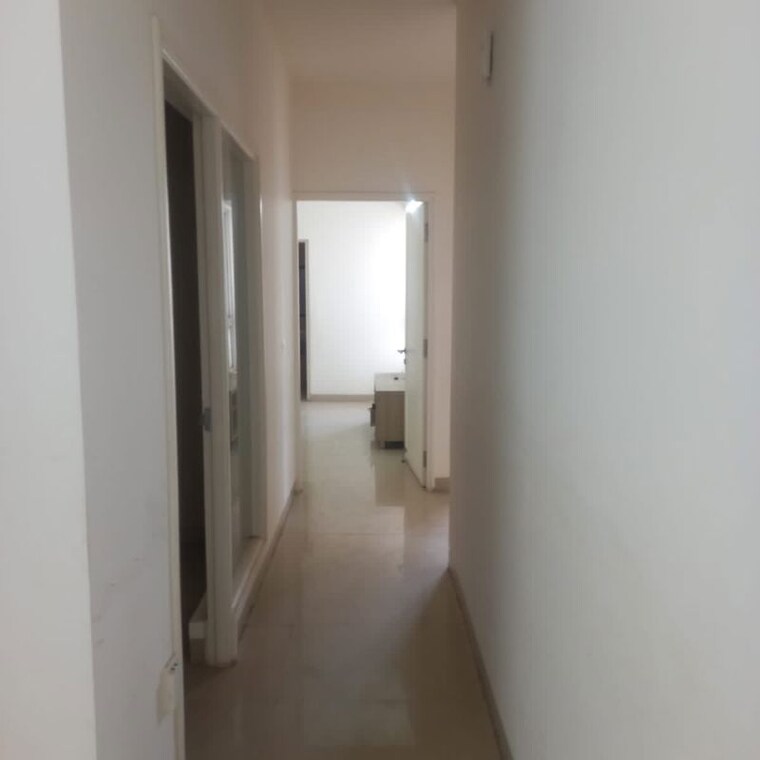 Room, emaar-emerald-estate 3 Bedroom 1310 Sq.Ft. Apartment In Sector 65 Gurgaon 10630637