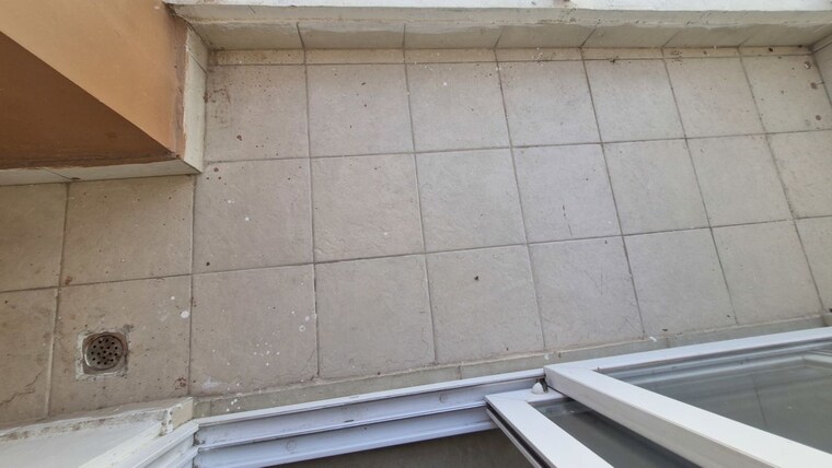 Balcony, mantri-webcity 2.5 Bedroom 1300 Sq.Ft. Apartment In Hennur Road Bangalore 10630631