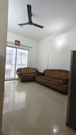 Bedroom in 1 BHK Apartment at Makarba – for Rent