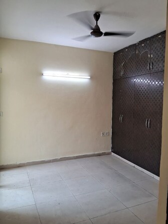 2 BHK Apartment For Rent in Mahagun Mahagunpuram II in Lal Kuan, Ghaziabad