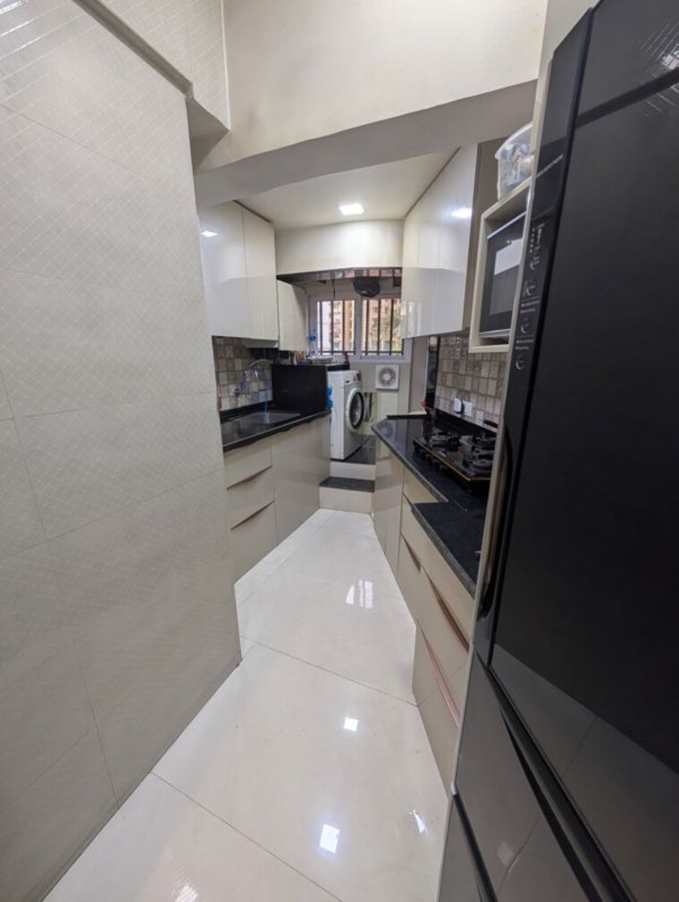 Kitchen, maker-tower 3.5 Bedroom 1350 Sq.Ft. Apartment In Cuffe Parade Mumbai 10597717