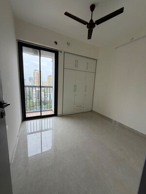 Room in 2 BHK Apartment at Dhamji Shamji Mahavir Spring Tulip Phase 1, Pokhran Road No Two – for Rent
