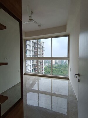 Room in 2 BHK Apartment at Tata Serein, Pokhran Road No Two – for Rent