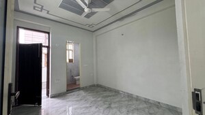 Room in 2 BHK Builder Floor at Chattarpur – for Rent