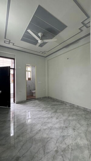 Room in 2 BHK Builder Floor at Chattarpur – for Rent
