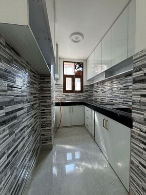 2 BHK Apartment For Rent in Chattarpur