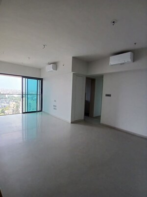 Room in 2 BHK Apartment at Rustomjee Paramount F Wing, Khar West – for Rent