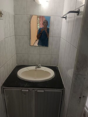 Bathroom in 1 BHK Apartment at Chembur – for Rent