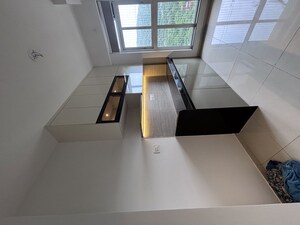 2 BHK Apartment For Rent in Lodha Amara, Kolshet Road