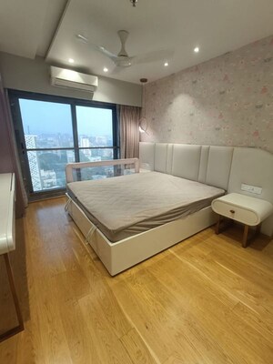 Bedroom in 4 BHK Apartment at Ekta Trinity, Santacruz West – for Rent