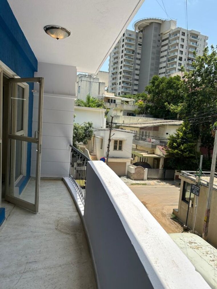 Balcony, richmond-premier 3 Bedroom 1900 Sq.Ft. Apartment In Richmond Road Bangalore 10591364