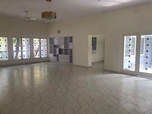 Room in 3 BHK Independent House at Earls Court, Brigade Road – for Rent