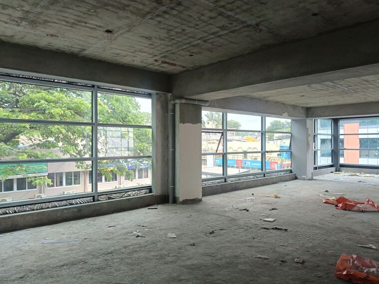  Parking, embassy-icon Commercial Office Space 20000 Sq.Ft. In Infantry Road Bangalore 10491454