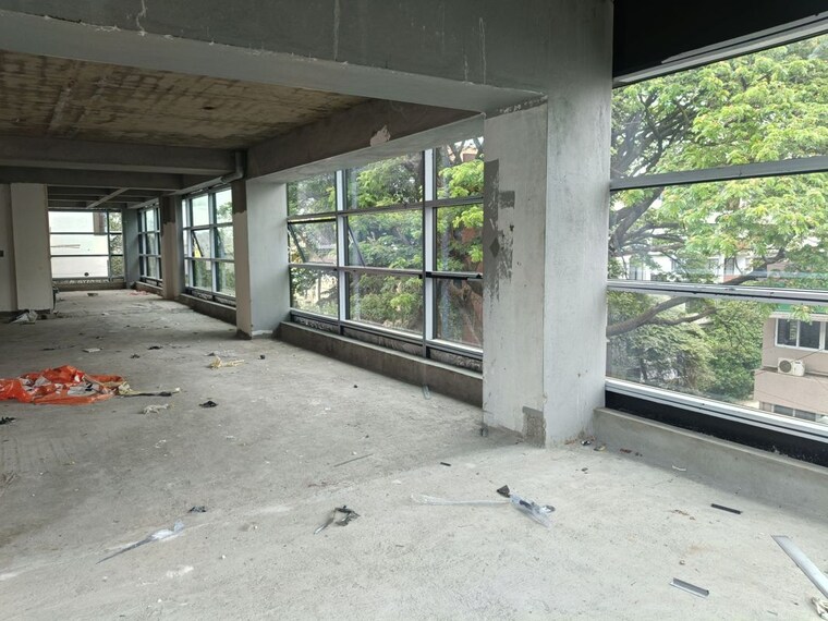  Parking, embassy-icon Commercial Office Space 20000 Sq.Ft. In Infantry Road Bangalore 10491454