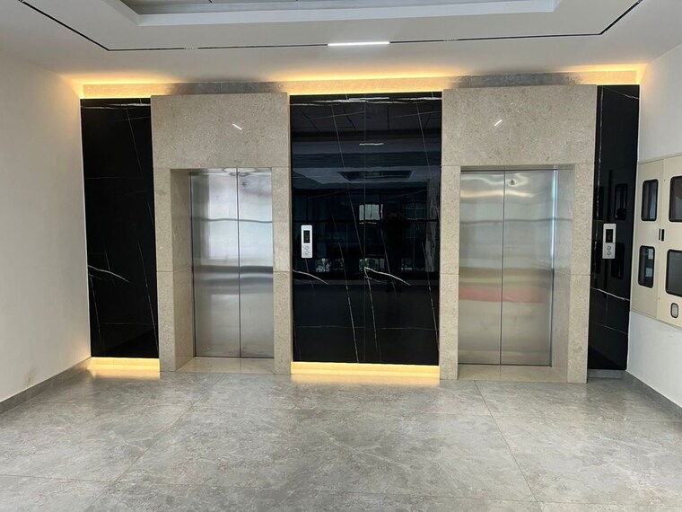 Room, hebbal Commercial Office Space 5000 Sq.Ft. In Hebbal Bangalore 10522561