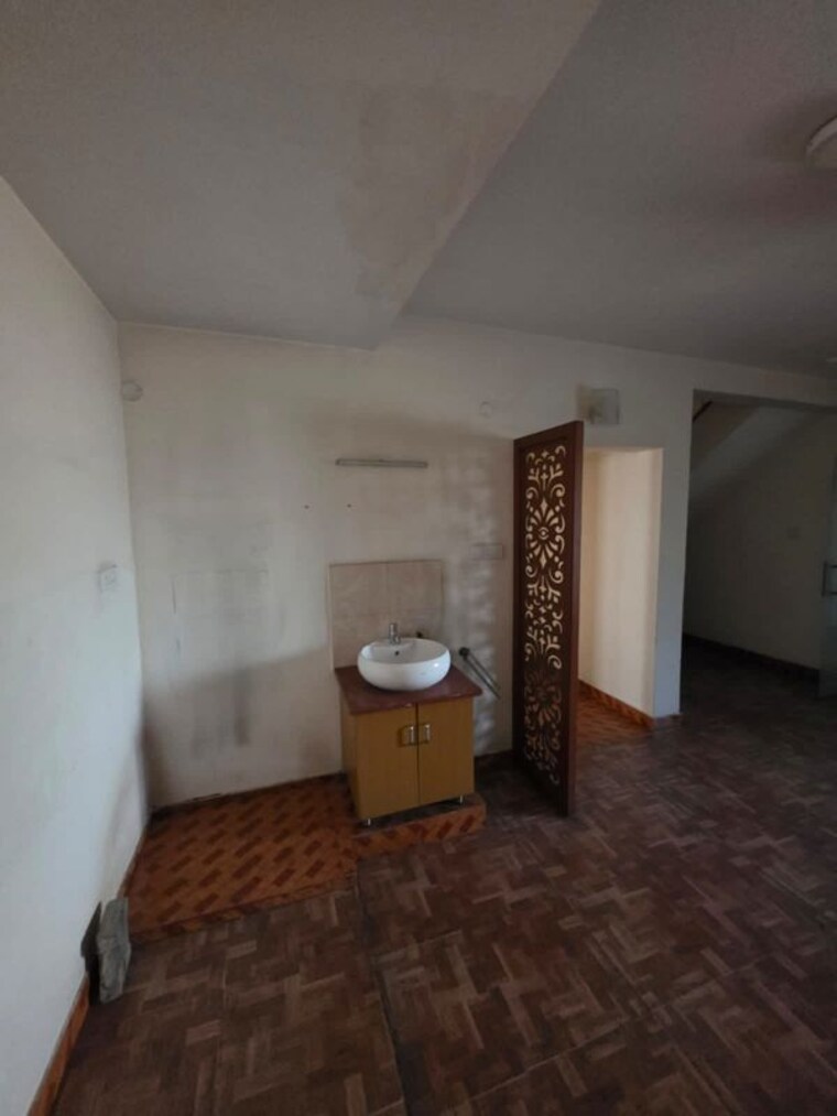 Bathroom, aa-residency-vasanth-nagar 6+ Bedroom 4500 Sq.Ft. Independent House In Vasanth Nagar Bangalore 10424215