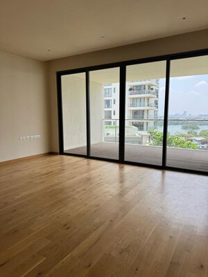 Room in 4 BHK Apartment at Embassy Lake Terrace, Hebbal – for Rent