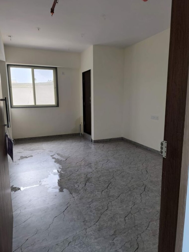 Room, tathawade Commercial Office Space 232 Sq.Ft. In Tathawade Pune 10630841
