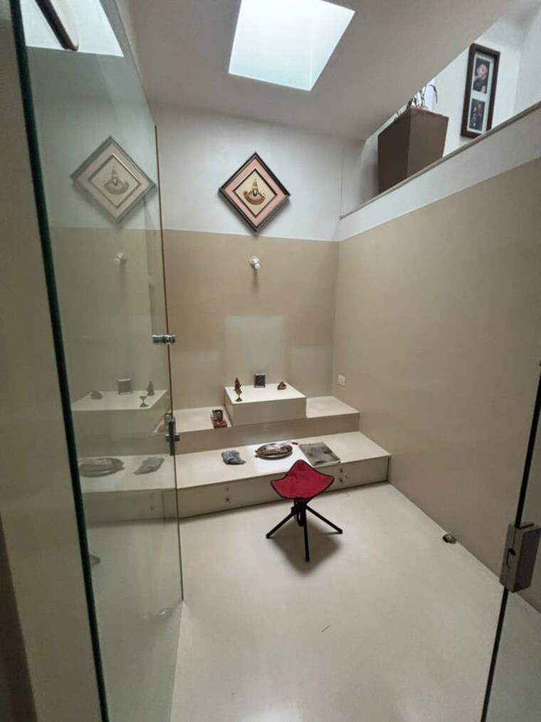 Team Area, vasanth nagar 4 Bedroom 4500 Sq.Ft. Independent House In Vasanth Nagar Bangalore 10527769