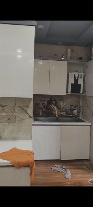 Kitchen in 3.5 BHK Apartment at SDS NRI Residency, Sector 45 – for Rent
