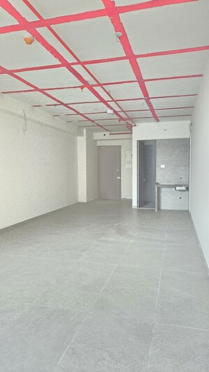 Room in  Office Space at Bhoomi 9 Business Bay, Malad West – for Rent