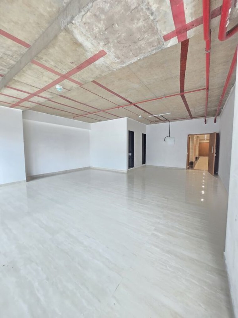 Room, goregaon east Commercial Office Space 1237 Sq.Ft. In Goregaon East Mumbai 10630864
