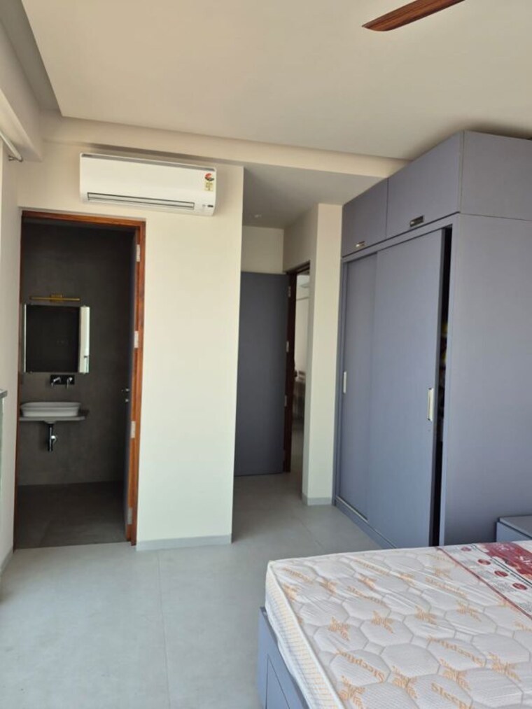 Bedroom, vraj-tiara 3 Bedroom 1160 Sq.Ft. Apartment In Worli Mumbai 10630873