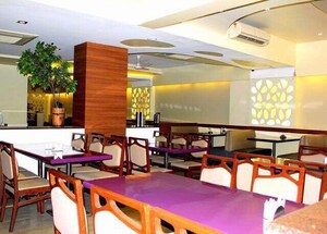 6+ BHK Builder Floor – Exterior View View at Budhwar Peth - for Rent