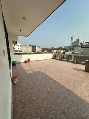 2 BHK Builder Floor – Exterior View View at Sector 21 - for Rent