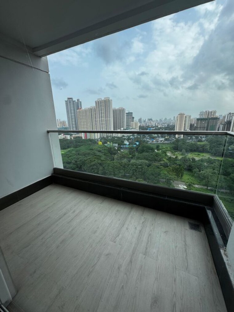 Balcony, courtyard-by-narang-realty-and-the-wadhwa-group 2 Bedroom 830 Sq.Ft. Apartment In Pokhran Road No Two Thane 10630907
