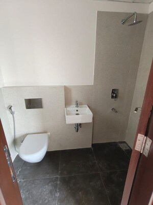 Bathroom in 1.5 BHK Apartment at Piramal Vaikunth, Balkum Pada – for Rent