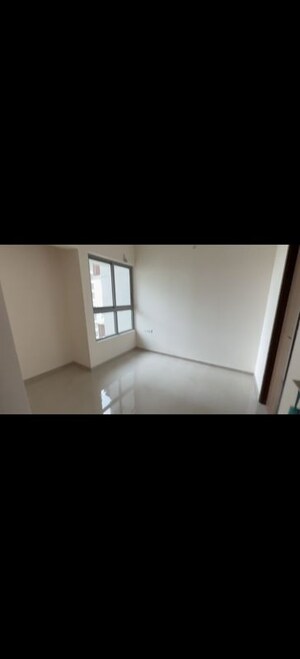 Room in 1 BHK Apartment at Piramal Vaikunth A Class Homes, Balkum Pada – for Rent
